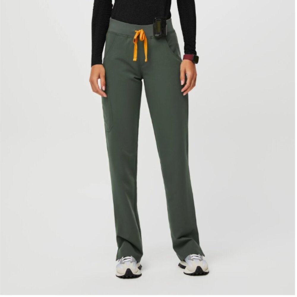 FIGS Moss Kade - Cargo Scrub Pants - M